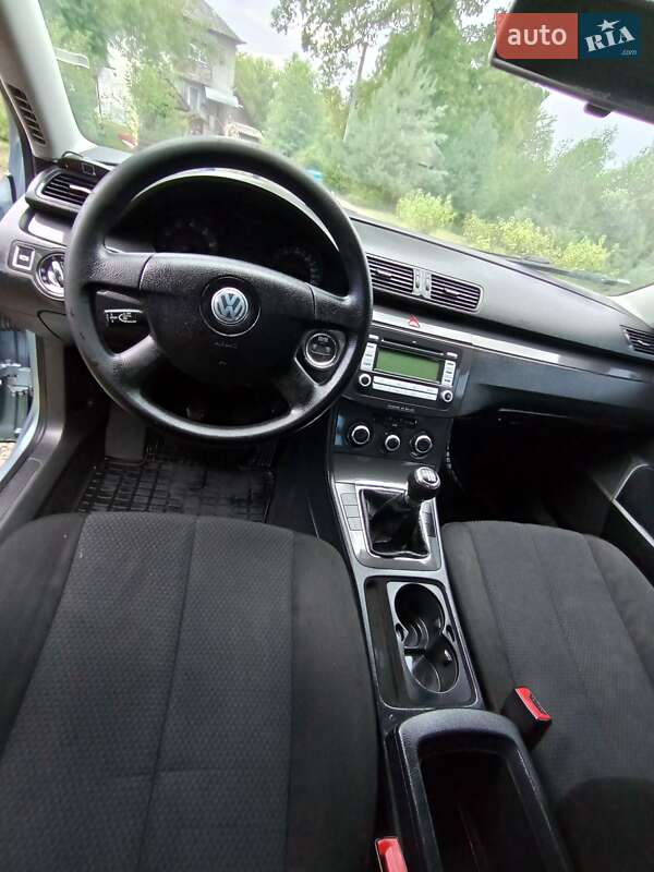 Седан Volkswagen Passat 2006 в Ивано-Франковске