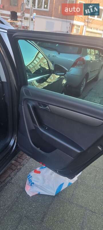 Універсал Volkswagen Passat 2012 в Тернополі