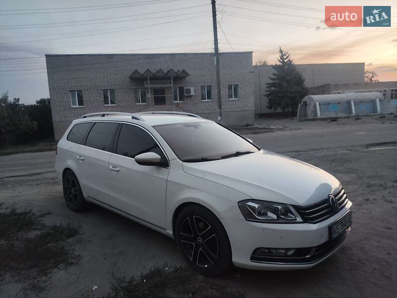 Универсал Volkswagen Passat 2011 в Изюме