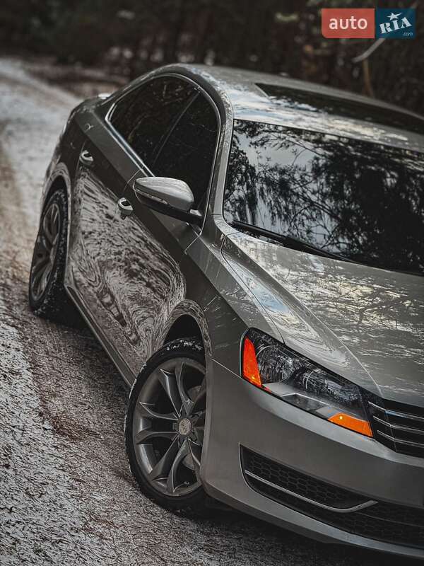 Седан Volkswagen Passat 2012 в Нетешине