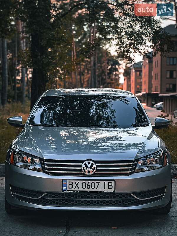 Седан Volkswagen Passat 2012 в Нетешине