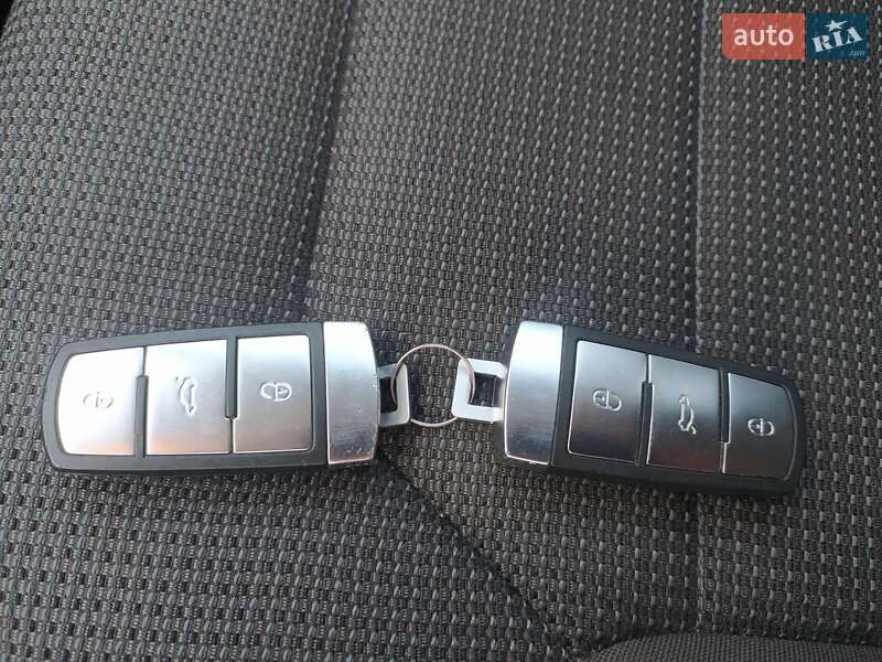 Универсал Volkswagen Passat 2012 в Стрые