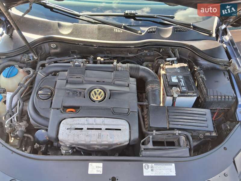 Універсал Volkswagen Passat 2011 в Луцьку