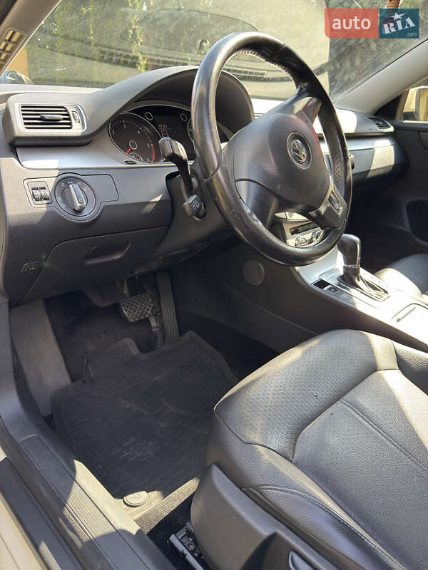 Универсал Volkswagen Passat 2014 в Самборе фото 29 Универсал Volkswagen Passat 2014 в Самборе