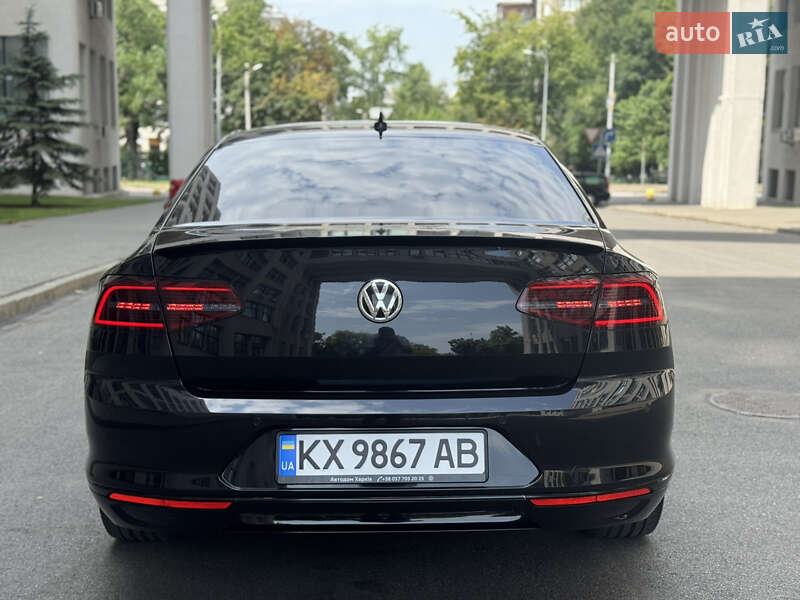 Седан Volkswagen Passat 2018 в Харькове