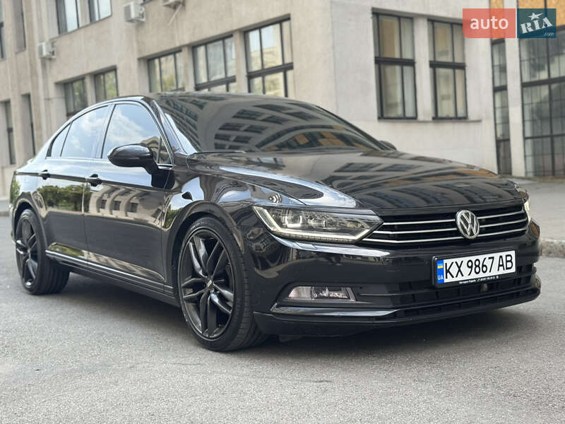 Седан Volkswagen Passat 2018 в Харькове