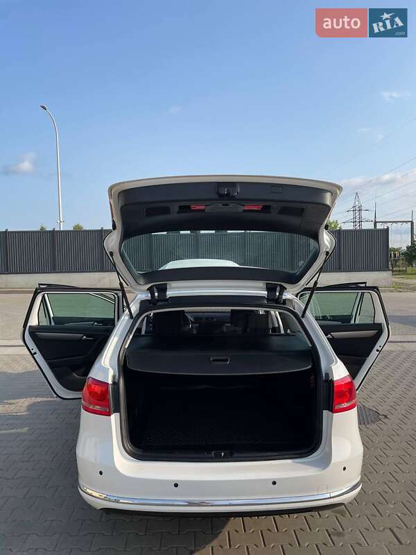 Универсал Volkswagen Passat 2011 в Луцке
