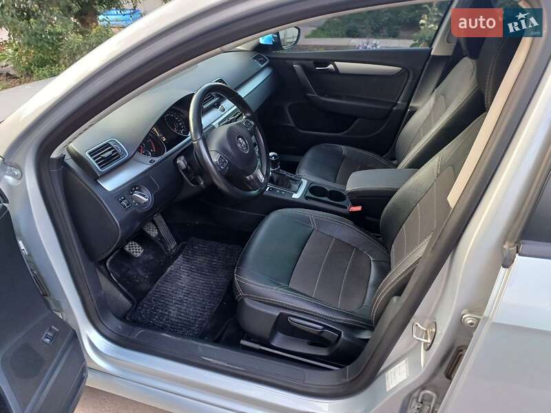 Универсал Volkswagen Passat 2013 в Полтаве