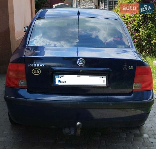 Седан Volkswagen Passat 1998 в Носовке