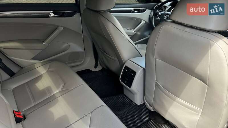 Седан Volkswagen Passat 2016 в Львове фото 34 Седан Volkswagen Passat 2016 в Львове