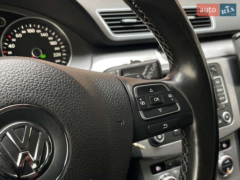 Универсал Volkswagen Passat 2014 в Виннице