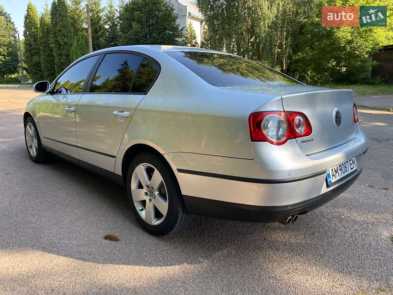 Седан Volkswagen Passat 2008 в Житомирі