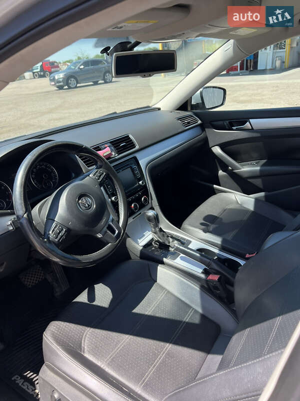 Седан Volkswagen Passat 2012 в Запорожье