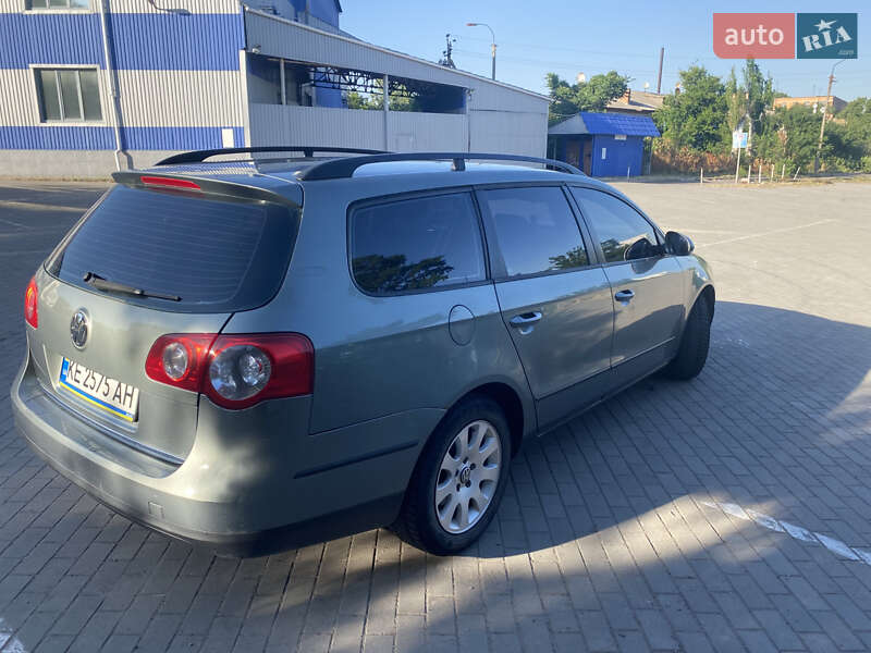 Универсал Volkswagen Passat 2006 в Апостолово