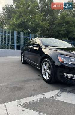 Седан Volkswagen Passat 2013 в Запоріжжі