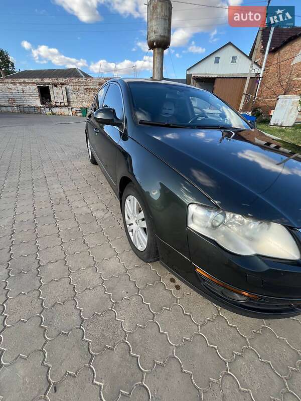 Седан Volkswagen Passat 2006 в Одессе