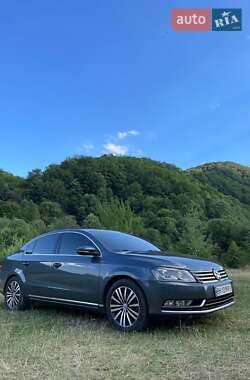Седан Volkswagen Passat 2011 в Богородчанах