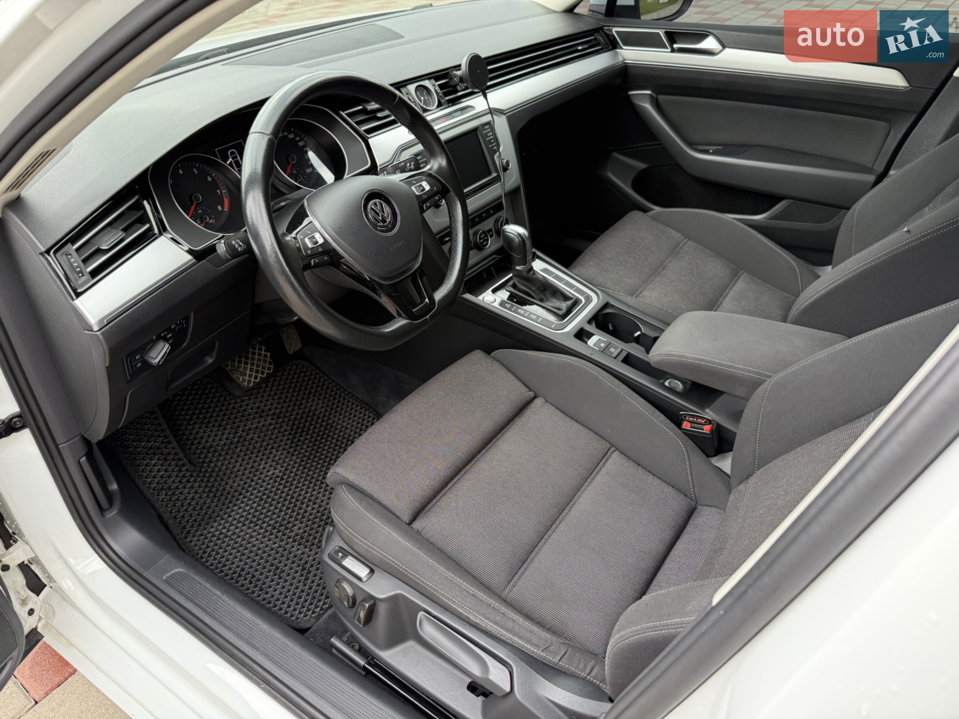 2015 Volkswagen Passat - мініатюра 45