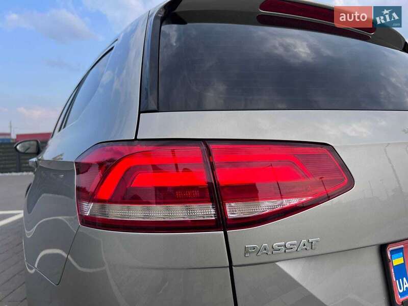 Універсал Volkswagen Passat 2015 в Хусті
