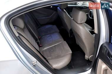 Седан Volkswagen Passat 2005 в 