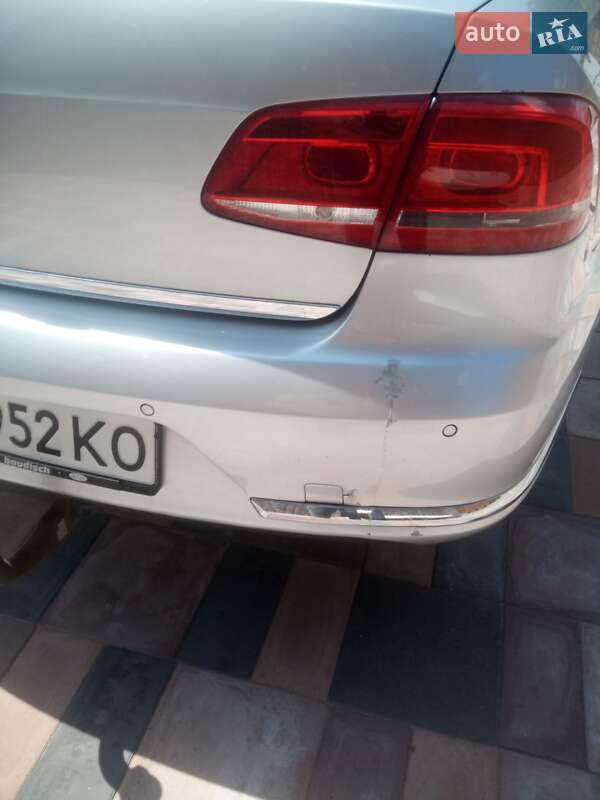 Седан Volkswagen Passat 2013 в Хмельницькому