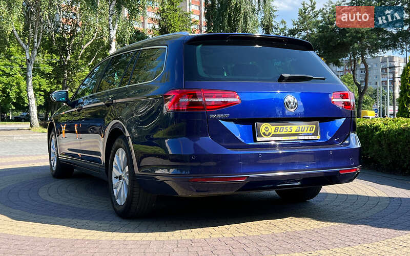Универсал Volkswagen Passat 2017 в Львове