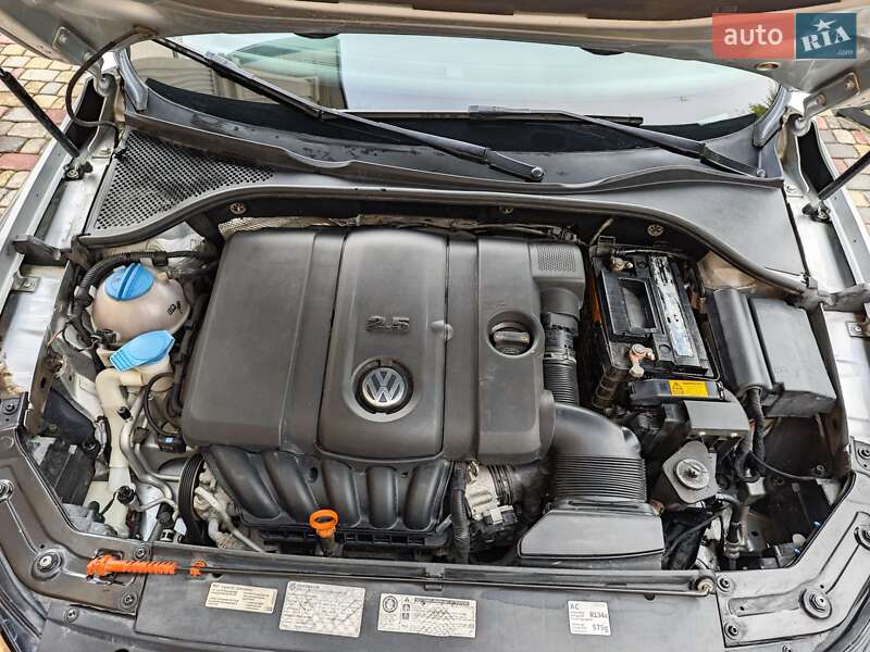 Седан Volkswagen Passat 2012 в Сторожинце