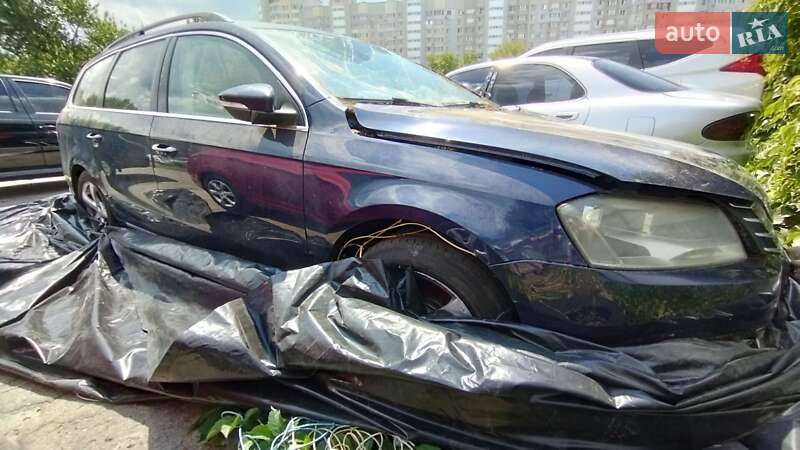 Універсал Volkswagen Passat 2013 в Черкасах