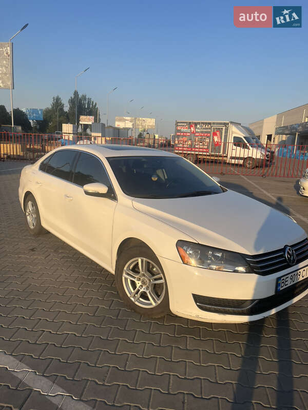 Седан Volkswagen Passat 2014 в Днепре