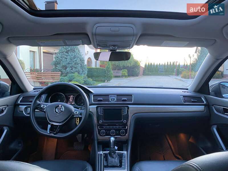 Седан Volkswagen Passat 2015 в Тернополе