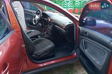 Седан Volkswagen Passat 1998 в 