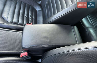 Универсал Volkswagen Passat 2011 в 