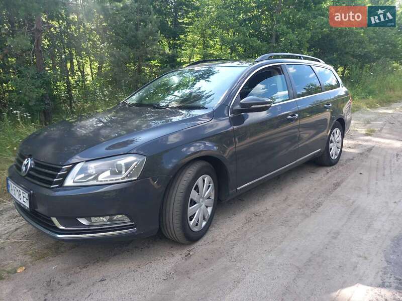 Универсал Volkswagen Passat 2012 в Радомышле