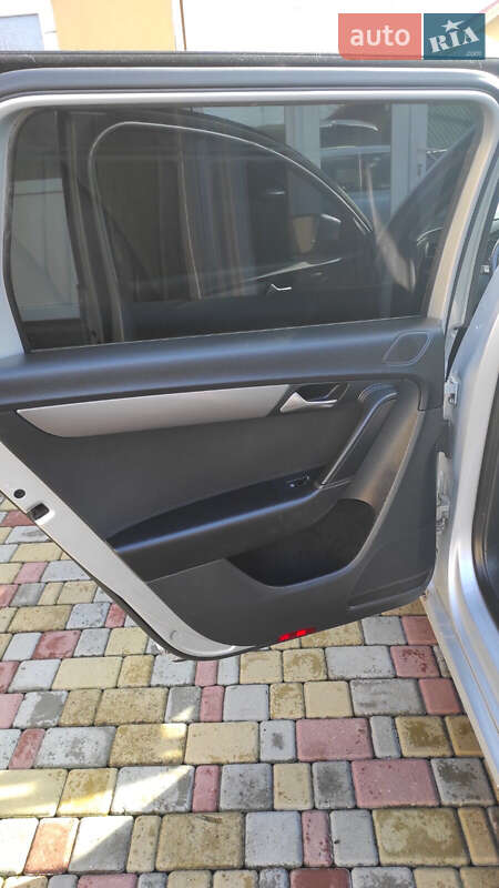Универсал Volkswagen Passat 2013 в Бучаче