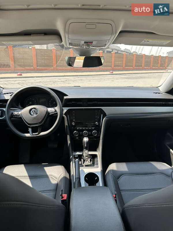 Седан Volkswagen Passat 2021 в Ізмаїлі