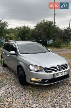 Універсал Volkswagen Passat 2012 в Вінниці