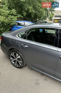 Седан Volkswagen Passat 2021 в 