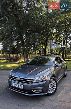 Седан Volkswagen Passat 2016 в Киеве