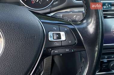 Седан Volkswagen Passat 2017 в 