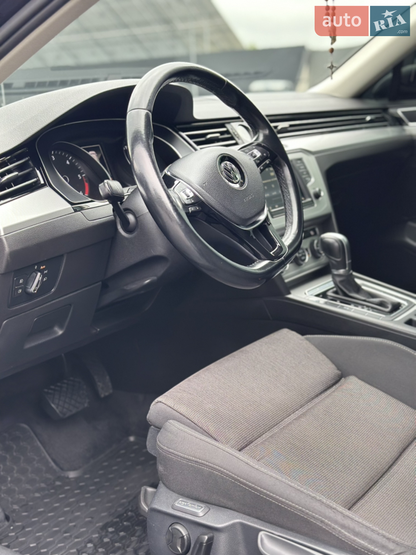 2016 Volkswagen Passat - мініатюра 10