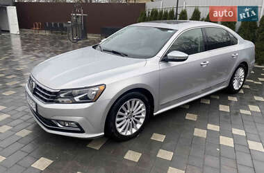 Седан Volkswagen Passat 2016 в Києві