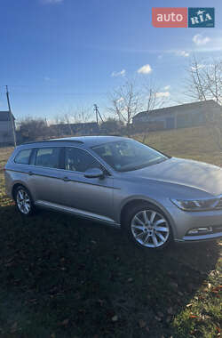 Универсал Volkswagen Passat 2015 в 