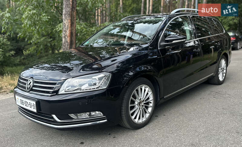 Универсал Volkswagen Passat 2014 в Киеве