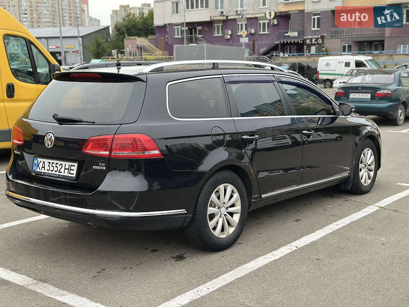 Универсал Volkswagen Passat 2011 в Киеве