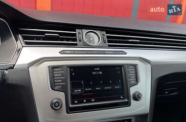 Універсал Volkswagen Passat 2015 в 