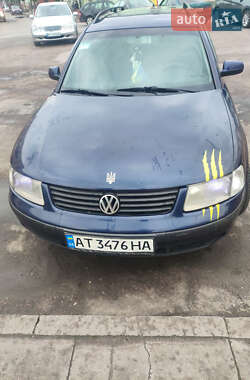 Универсал Volkswagen Passat 2001 в Коломые