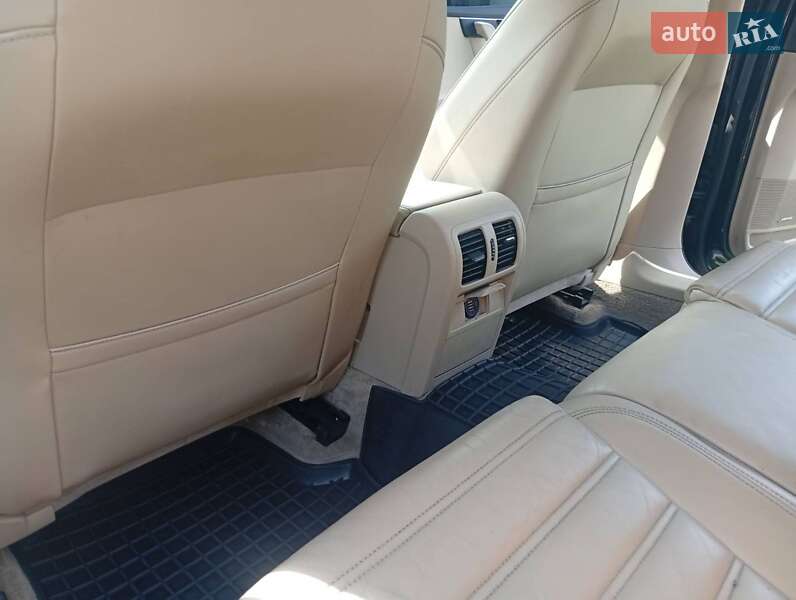 Универсал Volkswagen Passat 2011 в Львове