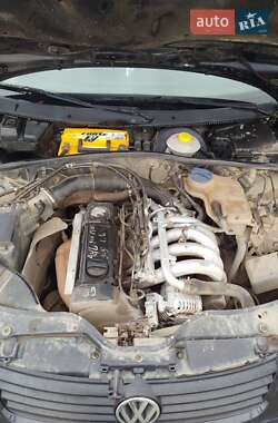 Седан Volkswagen Passat 1997 в 