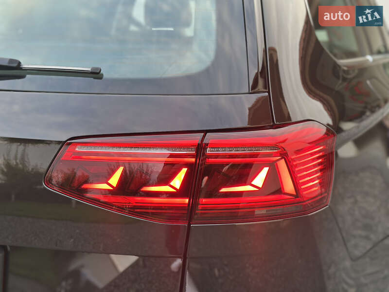 Универсал Volkswagen Passat 2020 в Ужгороде