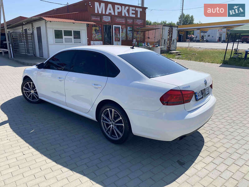 Седан Volkswagen Passat 2014 в Мукачево